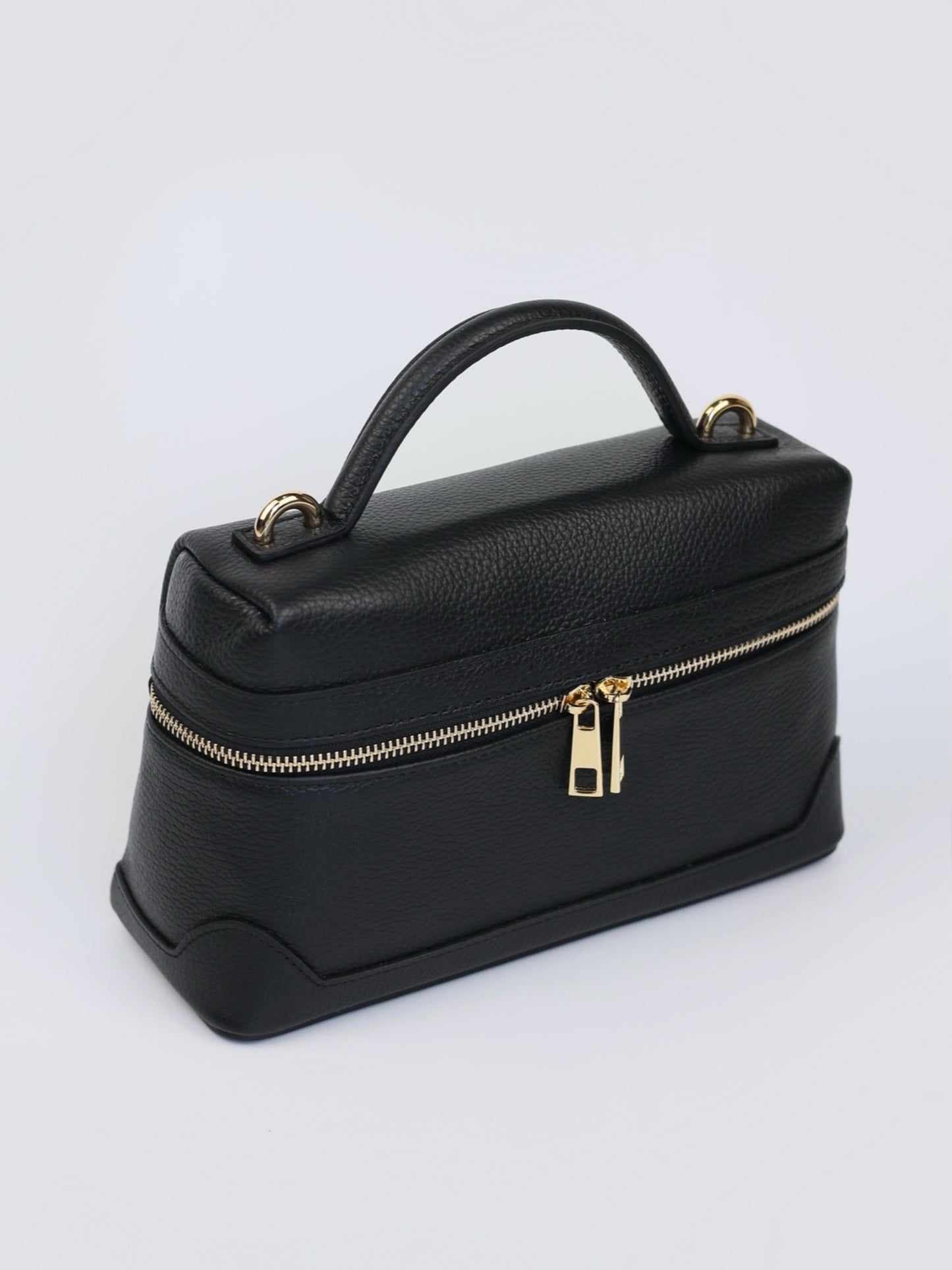 Sandra Vanity Leather Handbag in Black
